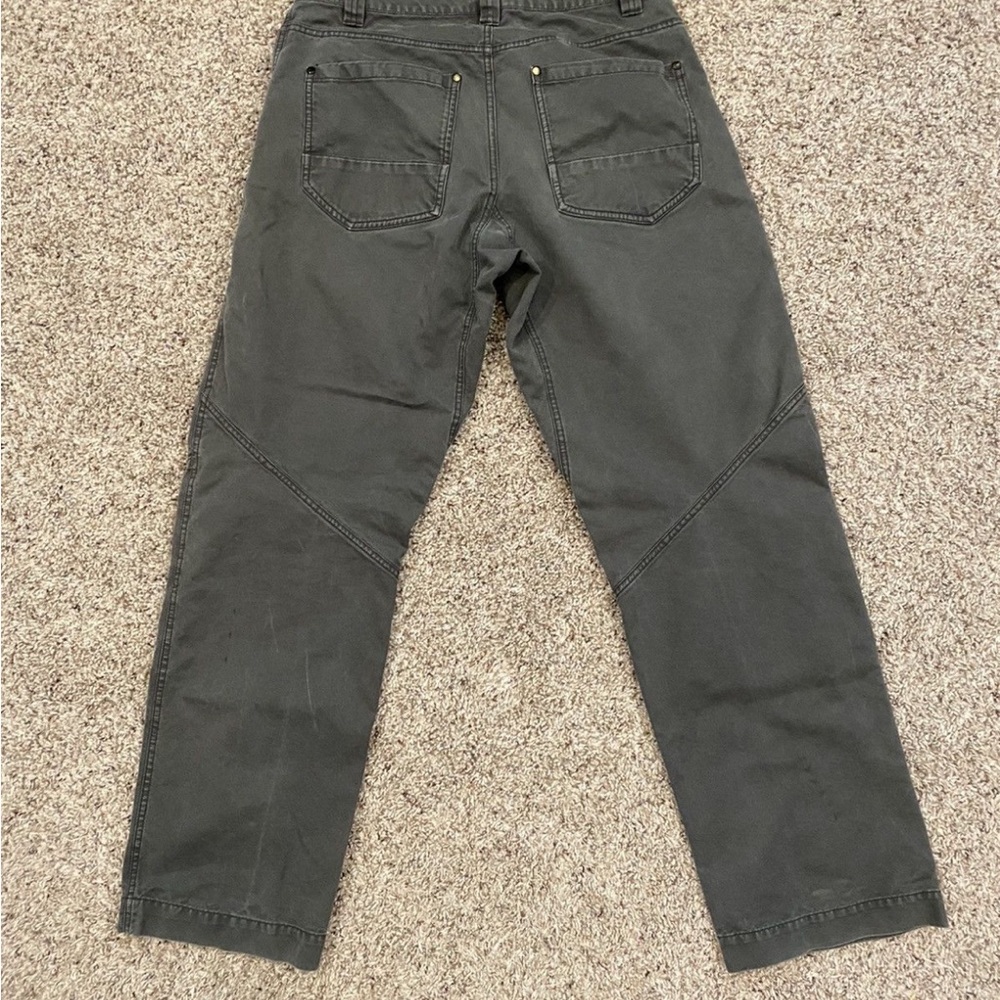 Arc'teryx Men's Dark Gray Cargo Pants - Picture 4 of 6
